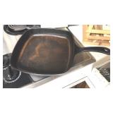 Griswold 9 1/2 inch Skillet