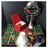 Like New Make-Up Mirror, Ornate Dresser Mirror Like New Make-Up Mirror, Ornate Dresser Mirror
