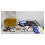 VTG Sewing Box w/ Contents Thread, Needles, Singer