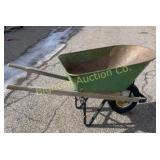 Contractor Style Wheelbarrow