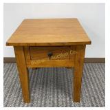 Oak End Table w/ Drawer
