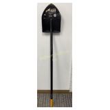 Fiskars Heavy Duty Shovel w/ Extra Large Foot