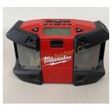 Milwaukee M12 AM/FM AUX Cord Radio #2590-20