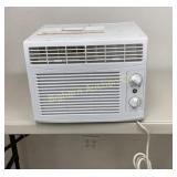 GE Window Room Air Conditioner Model AHV05LYQ1