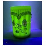 VTG Northwood Chrysanthemum Glass Tumbler, Glows