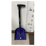 Survival on Snow, Metal Shovel w/ Saw in