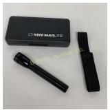 Mini Maglite Flashlight w/Nylon Sheath