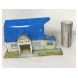 VTG Marx Happi Time Dairy Farm Tin Litho Toy Barn