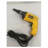DeWalt VSR Deck/Drywall Driver DW257
