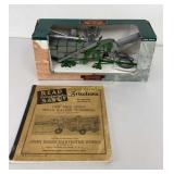 John Deere 28x46 1938 Thresher 1:28 Scale Die Cast