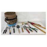 5 Gallon Bucket w/ Organizer & Contents Pruners