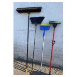 24" Push Broom, Mops, Broom 4 Pc Lot