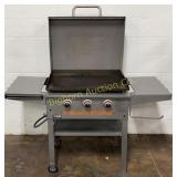 Blackstone Pro Series Propane Flattop Grill w/ 3