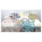 VTG Table Cloths, Place Mats, Doilies, Various