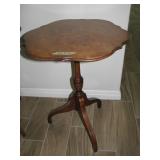 3 Leg Wooden lamp table