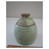 Glazed Honey dish with lid