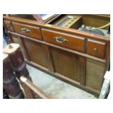 Magnovox stereo,turntable