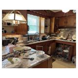 Misc contents of kitchen