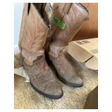 Mens leather boots size 9.5