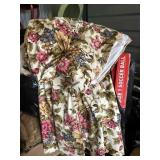 Set of floral vintage curtains