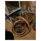 MIsc wicker baskets lot