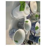 Teapot with cups