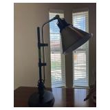 Desk lamp