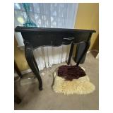 Wooden queen -ann leg table