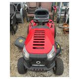 Troy-Bilt 42ï¿½ Riding mower w/ Briggs & Stratton