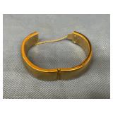 Bangle bracelet