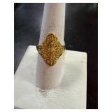 14 karat gold tone ring size 7