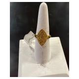 14 karat gold tone ring size 7