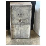 Metal bread, box