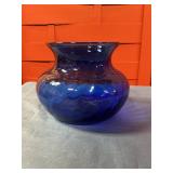 Cobalt blue vase 4 1/2 inches tall 4 inches around