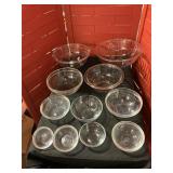 Misc Glassware / some Pyrex 11 pieces