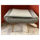 Footstool w/storage