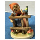 Hummel porcelain figurine statue
