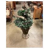 Artificial Ivy, temporary and metal decorative pot