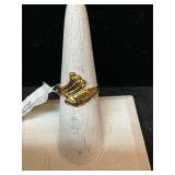 Costume ring/gold plated ï¿½ size 8