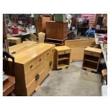 Mengel Dresser w/mirror, full bed & nightstands