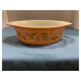 Pyrex 1 1/2 quart baking dish