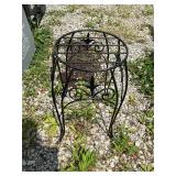 Metal plant stand