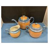 Teapot w/ sugar & creamer set (small chip)