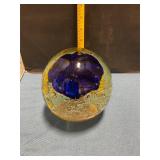 Murano hand-blown glass ball w/ flower