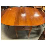 Gate Leg drop leaf dining table