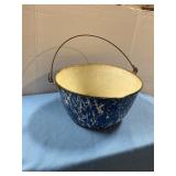 Metal pot
