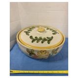 Louisville Stoneware large 13ï¿½covered dish