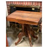 Side /Lamp table 28ï¿½x18ï¿½x29, tall