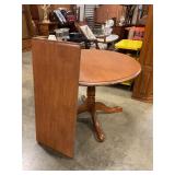 Table wood 41ï¿½ Round with leaf