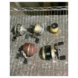 Fishing reels